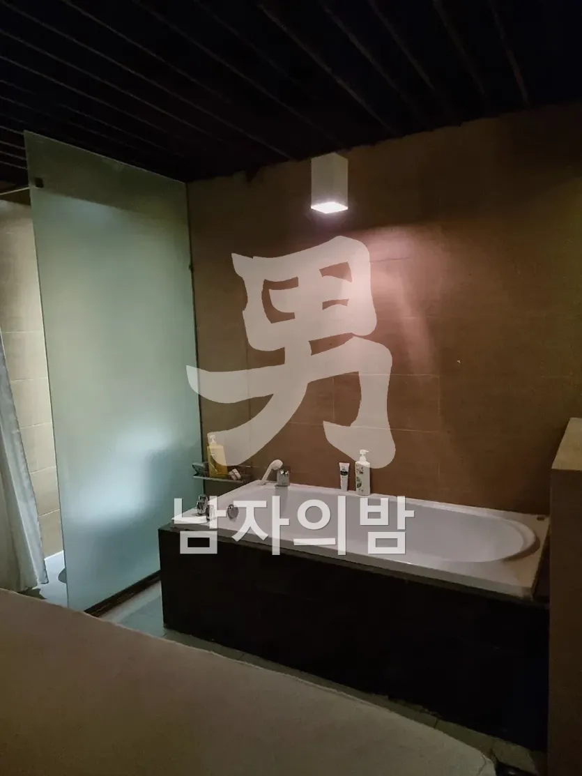 나트랑 화다 마사지 코스 안내 데스크 풍경