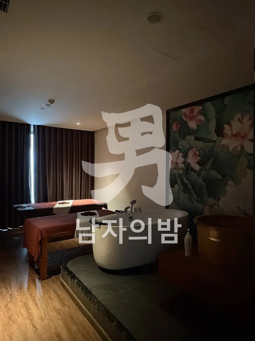 나트랑 황제 스파 사우나 구역과 넉넉한 휴식 공간