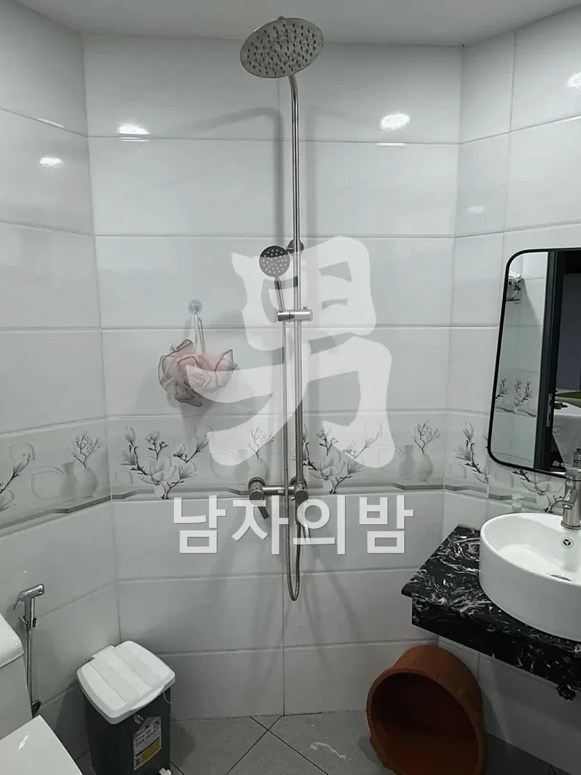 나트랑 비타민 스파 관리 공간 수건과 소품 정리