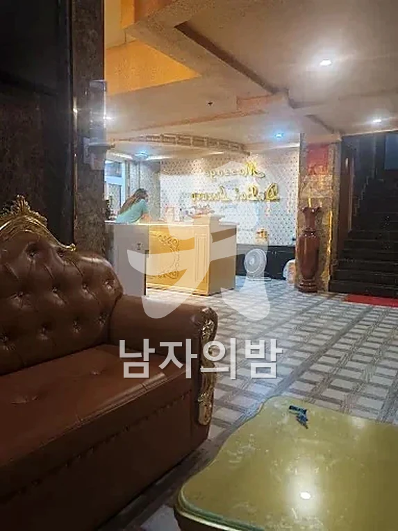 푸꾸옥 두바이 럭셔리 은은한 조명의 프라이빗 룸 전경