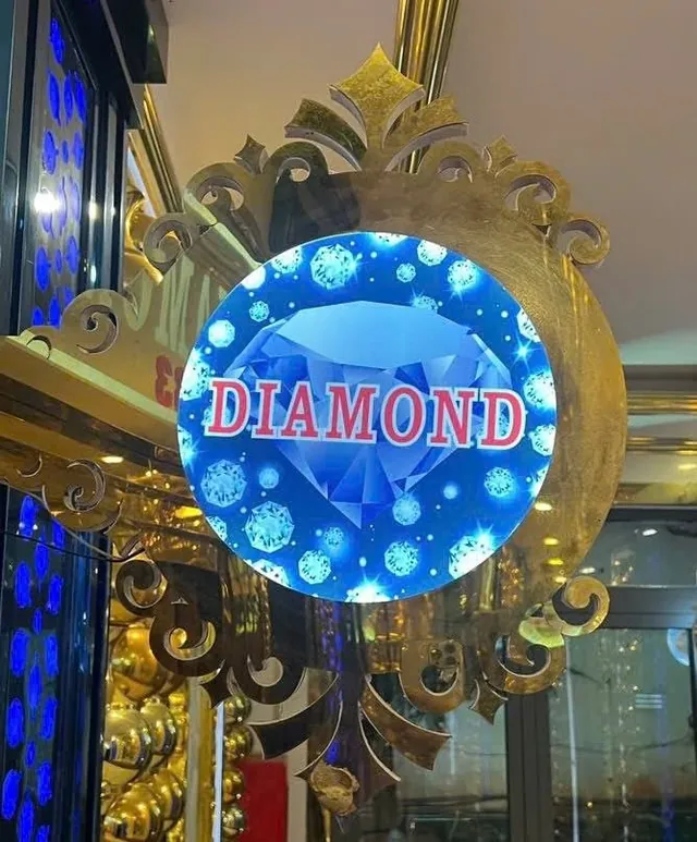 푸꾸옥 라스베가스 가라오케 VIP DIAMOND룸 간판